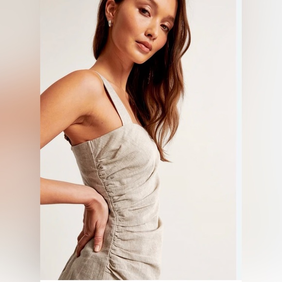 NWT Abercrombie & Fitch Linen Blend Ruched Square Neck Mini Dress Beige Size S - Picture 3 of 16